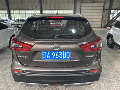 Nissan Qashqai 2023, 4200 км, за 16030.87 USD
