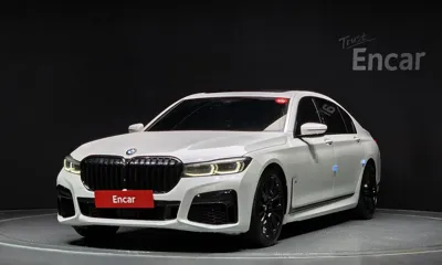 BMW 7-Series · 2020 год