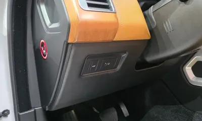 Land Rover Range Rover 2019, 130634 км, за 42870.19 USD - фото 27