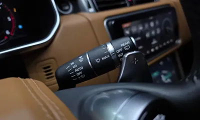 Land Rover Range Rover 2019, 130634 км, за 42870.19 USD - фото 28