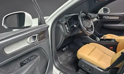 Volvo XC40 2021, 84330 км, за 19450.97 USD - фото 12