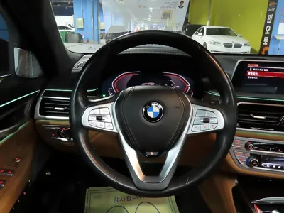BMW 7-Series 2022, 65773 км, за 42019.57 USD - фото 11