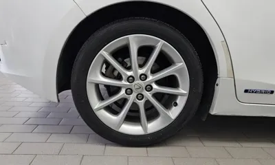 Lexus CT200h 2012, 181156 км, за 7475.78 USD