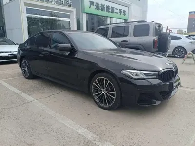 BMW 5 Series 2023, 46000 км, за 36246.26 USD