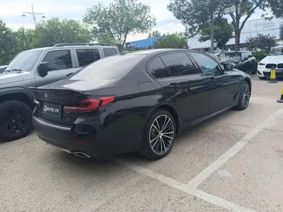BMW 5 Series 2023, 46000 км, за 36246.26 USD - фото 6