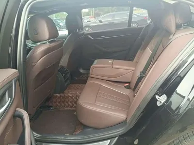 BMW 5 Series 2023, 46000 км, за 36246.26 USD - фото 7