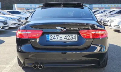 Jaguar XE 2017, 99400 км, за 5618.72 USD