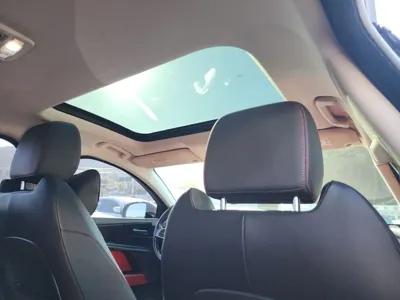 Jaguar XE 2017, 99400 км, за 5618.72 USD - фото 7