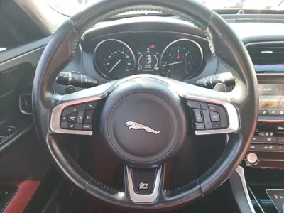 Jaguar XE 2017, 99400 км, за 5618.72 USD - фото 12