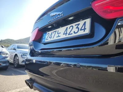 Jaguar XE 2017, 99400 км, за 5618.72 USD - фото 20