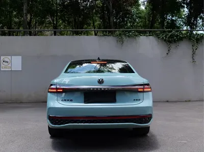Volkswagen Passat 2025, 8000 км, за 24650.06 USD - фото 6