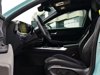 Volkswagen Passat 2025, 8000 км, за 24650.06 USD - фото 8
