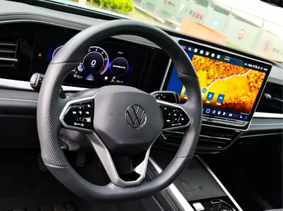 Volkswagen Passat 2025, 8000 км, за 24650.06 USD - фото 13