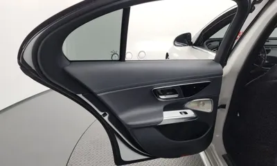 Mercedes-Benz E-Class 2024, 28873 км, за 46278.06 USD - фото 18