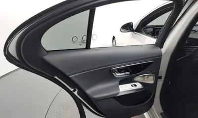 Mercedes-Benz E-Class 2024, 28873 км, за 46278.06 USD - фото 25