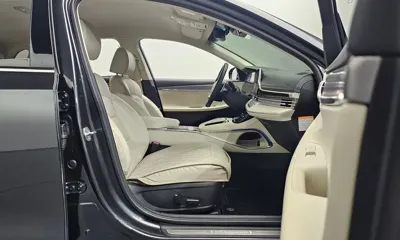 Hyundai Grandeur 2022, 107552 км, за 15281.04 USD - фото 26