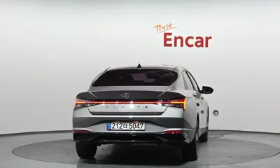 Hyundai Avante 2021, 82627 км, за 10614.05 USD