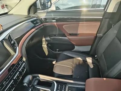GAC Motor Trumpchi GS8 2017, 80000 км, за 6503.7 USD