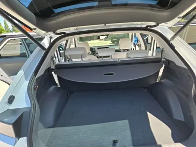 Hyundai Ioniq5 2023, 27100 км, за 24281.21 USD - фото 19