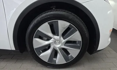 Tesla Model Y 2022, 19035 км, за 28493.39 USD - фото 21