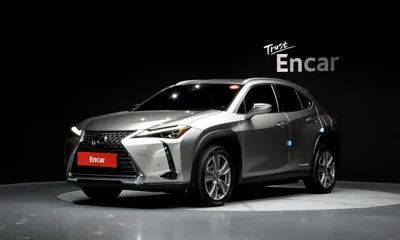 Lexus UX · 2022 год