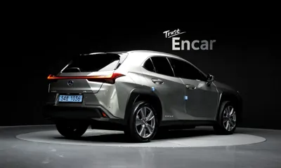 Lexus UX 2022, 61011 км, за 18883.89 USD