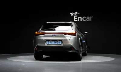 Lexus UX 2022, 61011 км, за 18883.89 USD