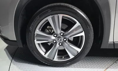 Lexus UX 2022, 61011 км, за 18883.89 USD