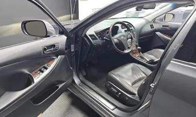 Lexus ES 2012, 96323 км, за 6236.05 USD - фото 10