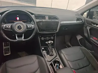 Volkswagen Tiguan L 2021, 71000 км, за 15419.93 USD - фото 12