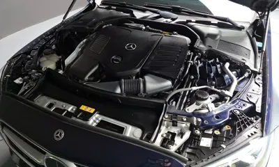 Mercedes-Benz C-Class 2022, 43759 км, за 22326.58 USD - фото 6