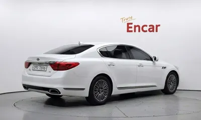 Kia K9 2013, 181819 км, за 4228.47 USD