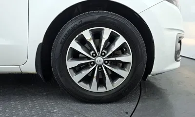 Kia Canival 2017, 212690 км, за 4558.97 USD