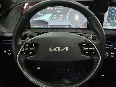 Kia EV6 2023, 23667 км, за 21402.57 USD - фото 9