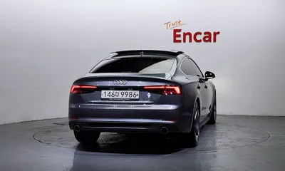 Audi A5 2019, 48370 км, за 16511.4 USD