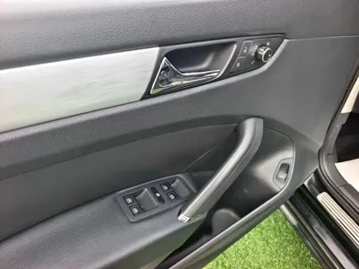 Volkswagen Passat 2013, 172000 км, за 5252.81 USD - фото 6