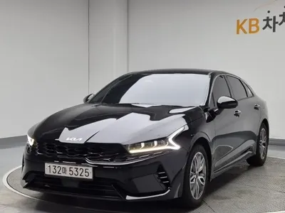 Kia K5 · 2023 год