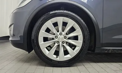 Tesla Model X 2019, 120482 км, за 41042.37 USD