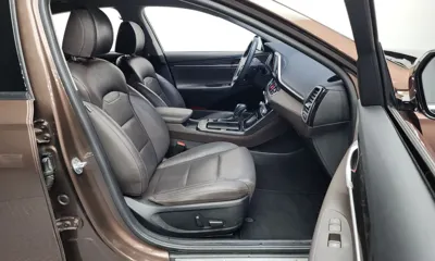 Hyundai Grandeur 2019, 87479 км, за 9844.73 USD - фото 11