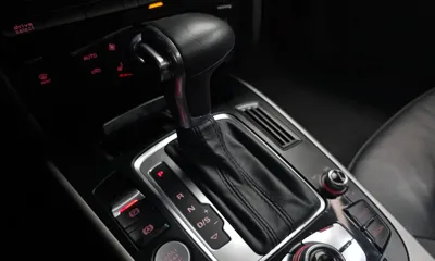 Audi A4 2015, 186271 км, за 3171.46 USD - фото 9
