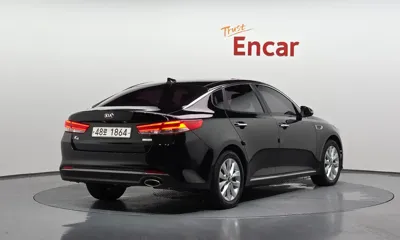 Kia K5 2016, 127125 км, за 4294.68 USD