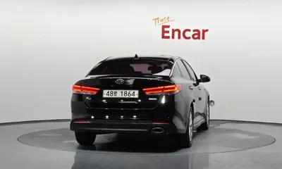 Kia K5 2016, 127125 км, за 4294.68 USD