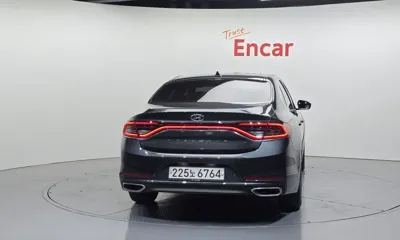 Hyundai Grandeur 2019, 80865 км, за 9702.41 USD