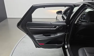 Hyundai Grandeur 2018, 106465 км, за 10358.31 USD - фото 25