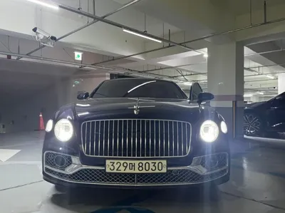 Bentley Flying Spur · 2022 год