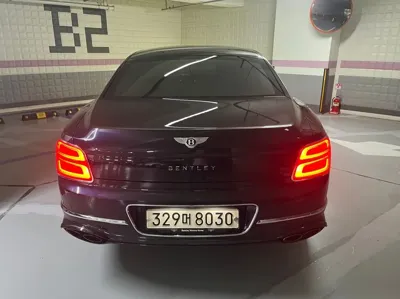 Bentley Flying Spur 2022, 43000 км, за 144413.81 USD