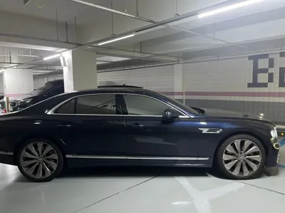 Bentley Flying Spur 2022, 43000 км, за 144413.81 USD