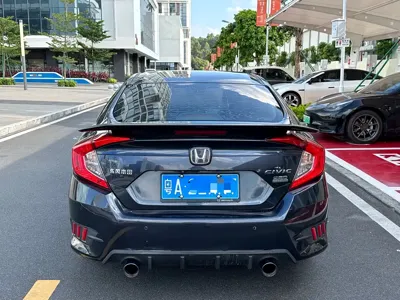 Honda Civic 2017, 100000 км, за 7446.9 USD