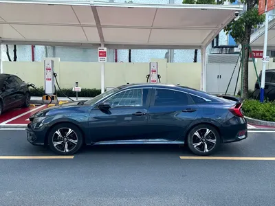 Honda Civic 2017, 100000 км, за 7446.9 USD