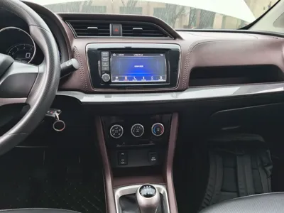 Venucia M50V